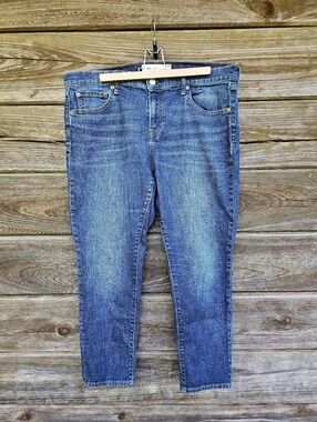 Gap 1969 Best Girlfriend Jeans Size 32 Medium Wash Distressed Denim